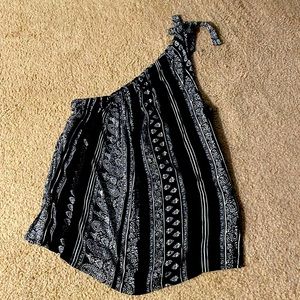 Soho New York and Company.    Black and white XS top